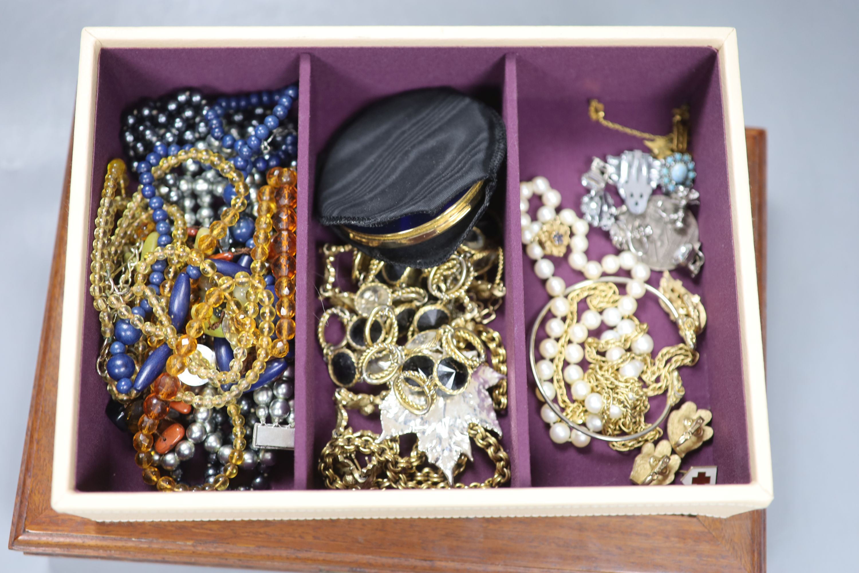 A group of assorted costume jewellery etc. including paste set and cultured freshwater pearl necklace.